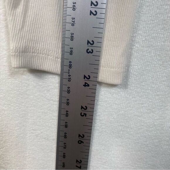 M.M. Lafleur Cream Long Sleeve Rib Knit Top Size Medium - Picture 9 of 9